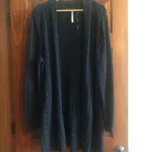 Leo & Nicole Tunic Length Cardigan